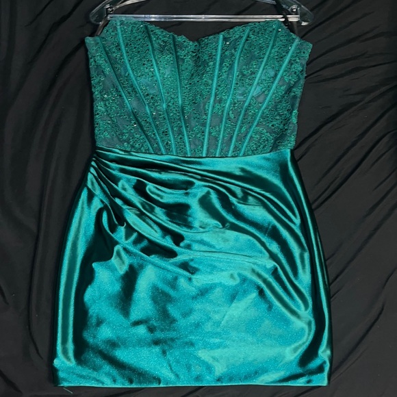 Sherri Hill Dresses Sherri Hill Emerald Green Dress